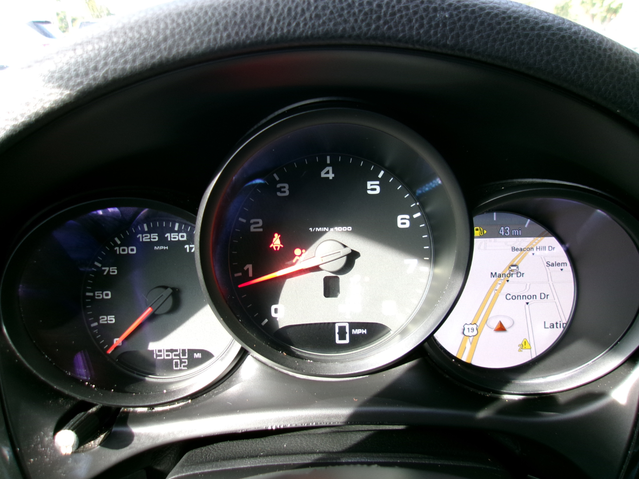 Porsche Macan Base 4D SAV 2017