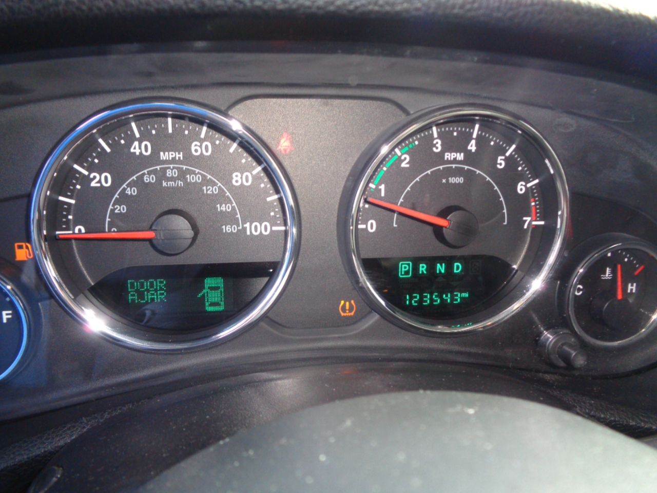 2015 Jeep Wrangler Unlimited Sahara photo 9