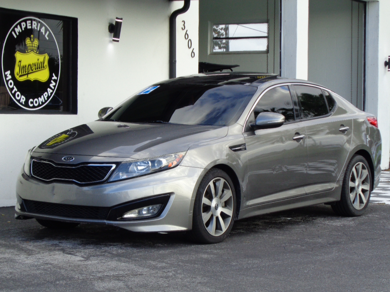 2012 Kia Optima SX photo 2