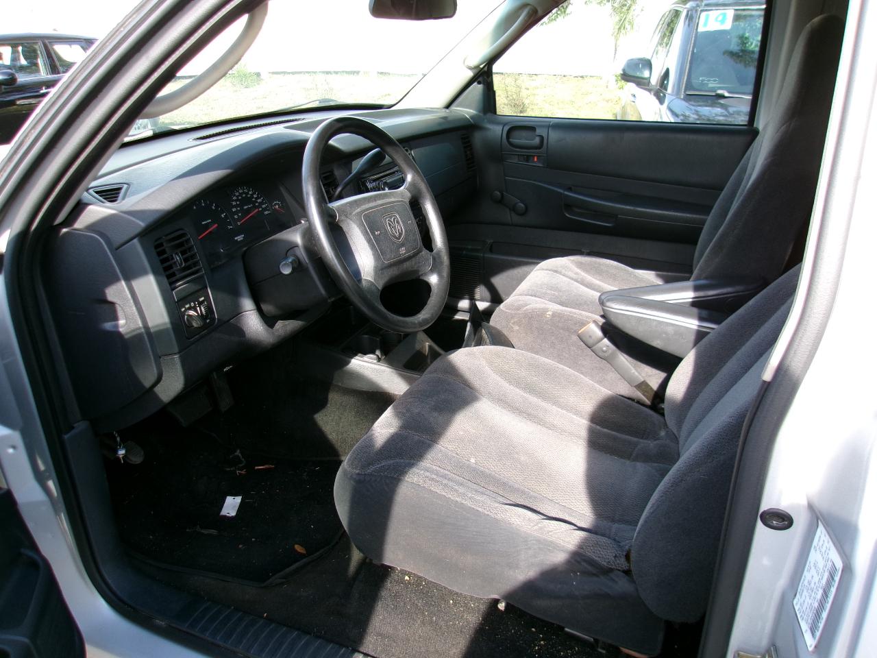 Dodge Dakota Club Cab 2WD 2004