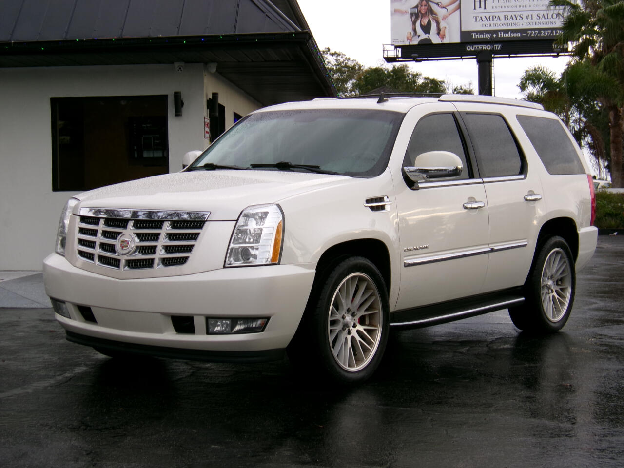 Cadillac Escalade Luxury AWD 2014