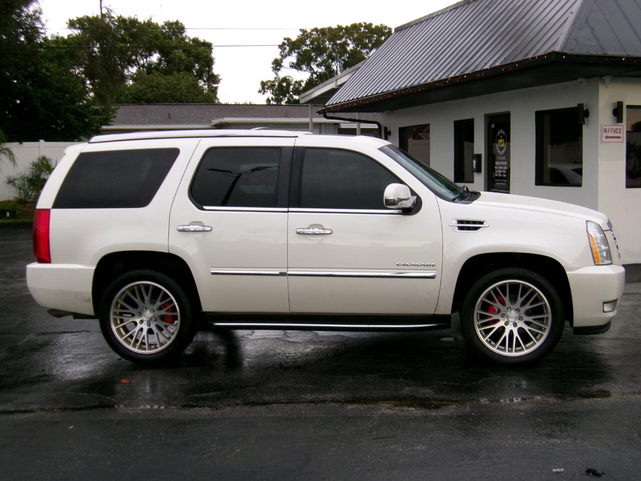 Cadillac Escalade Luxury AWD 2014