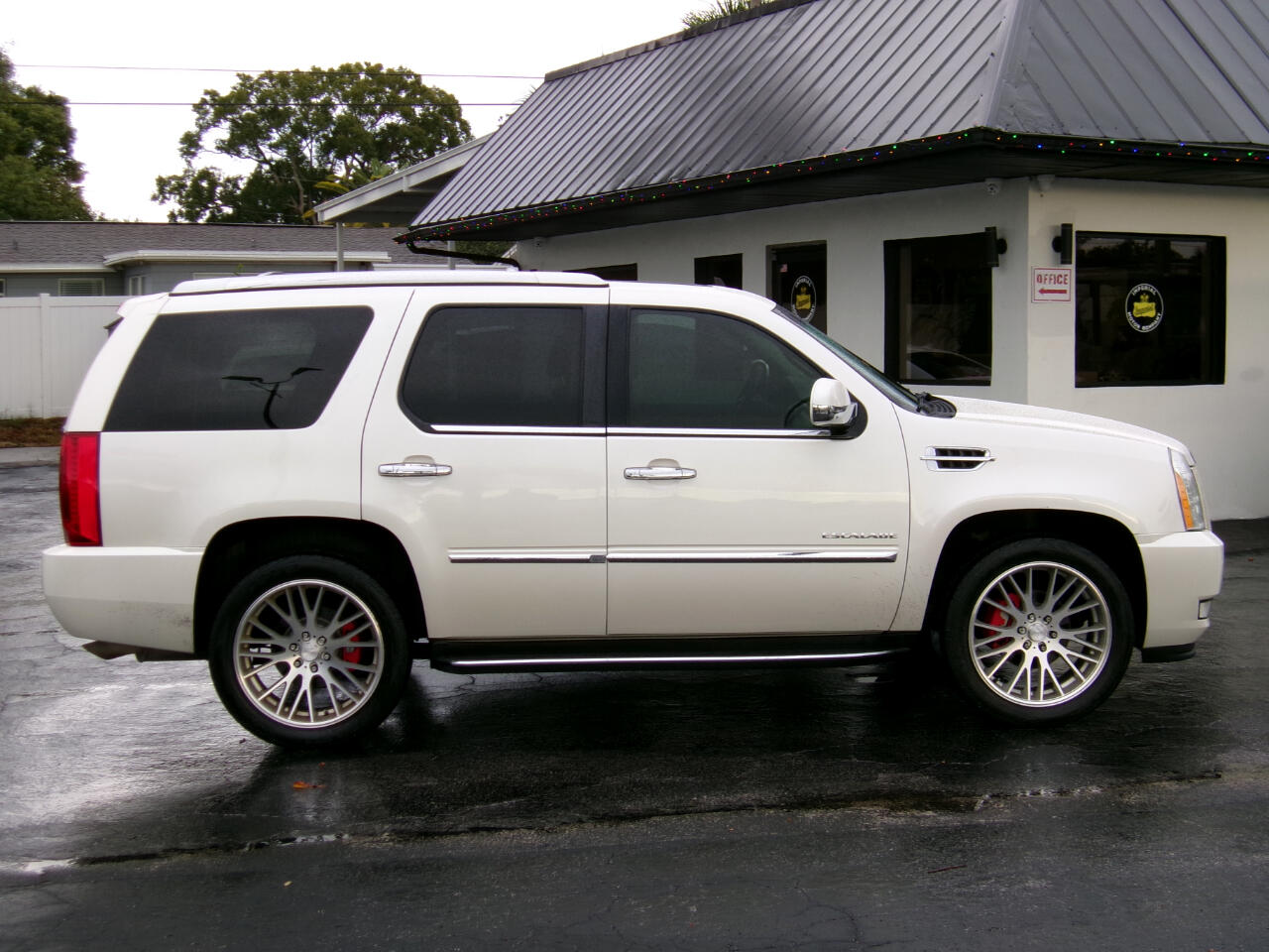 Cadillac Escalade Luxury AWD 2014