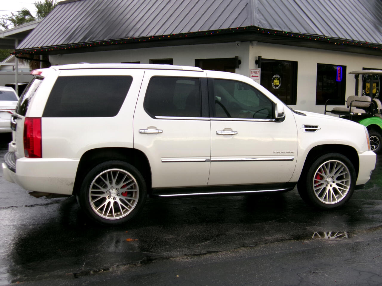 Cadillac Escalade Luxury AWD 2014