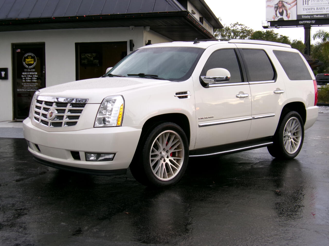 Cadillac Escalade Luxury AWD 2014