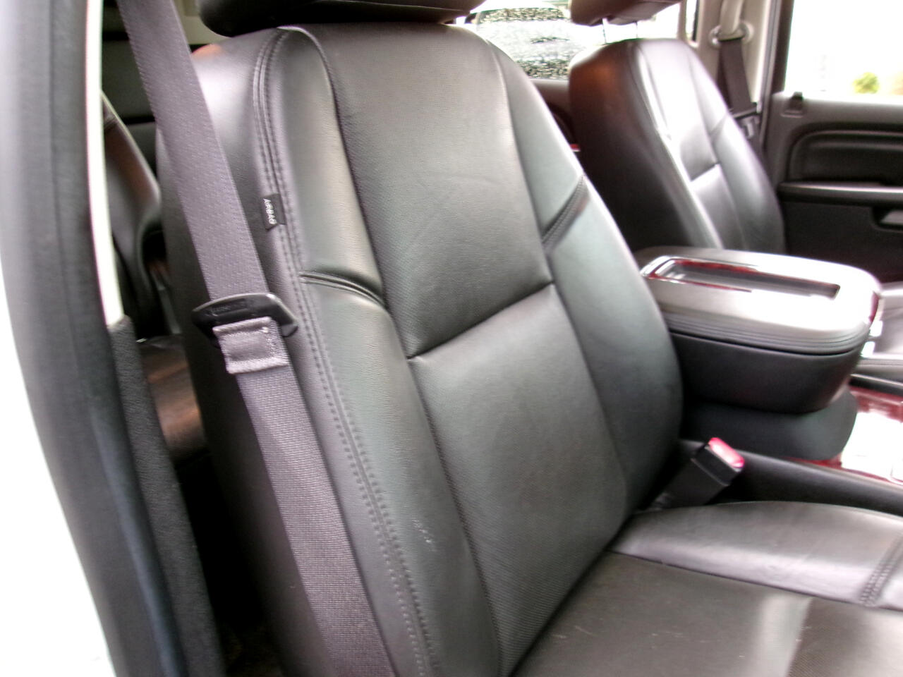 Cadillac Escalade Luxury AWD 2014