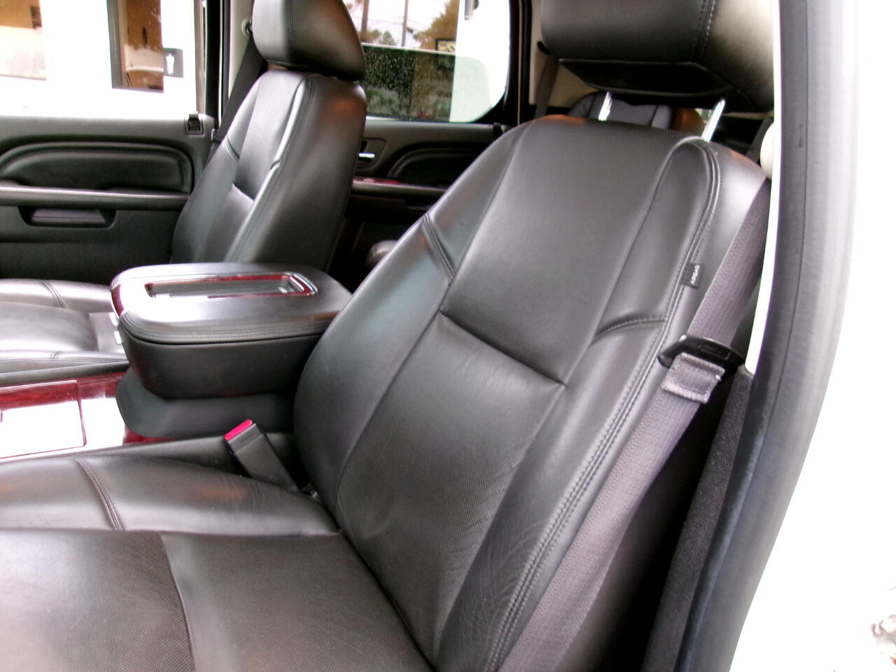 Cadillac Escalade Luxury AWD 2014