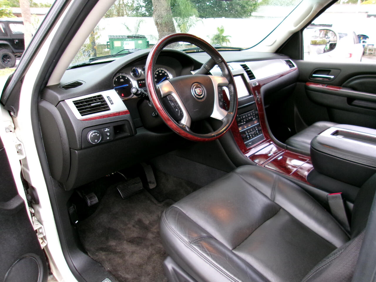 Cadillac Escalade Luxury AWD 2014