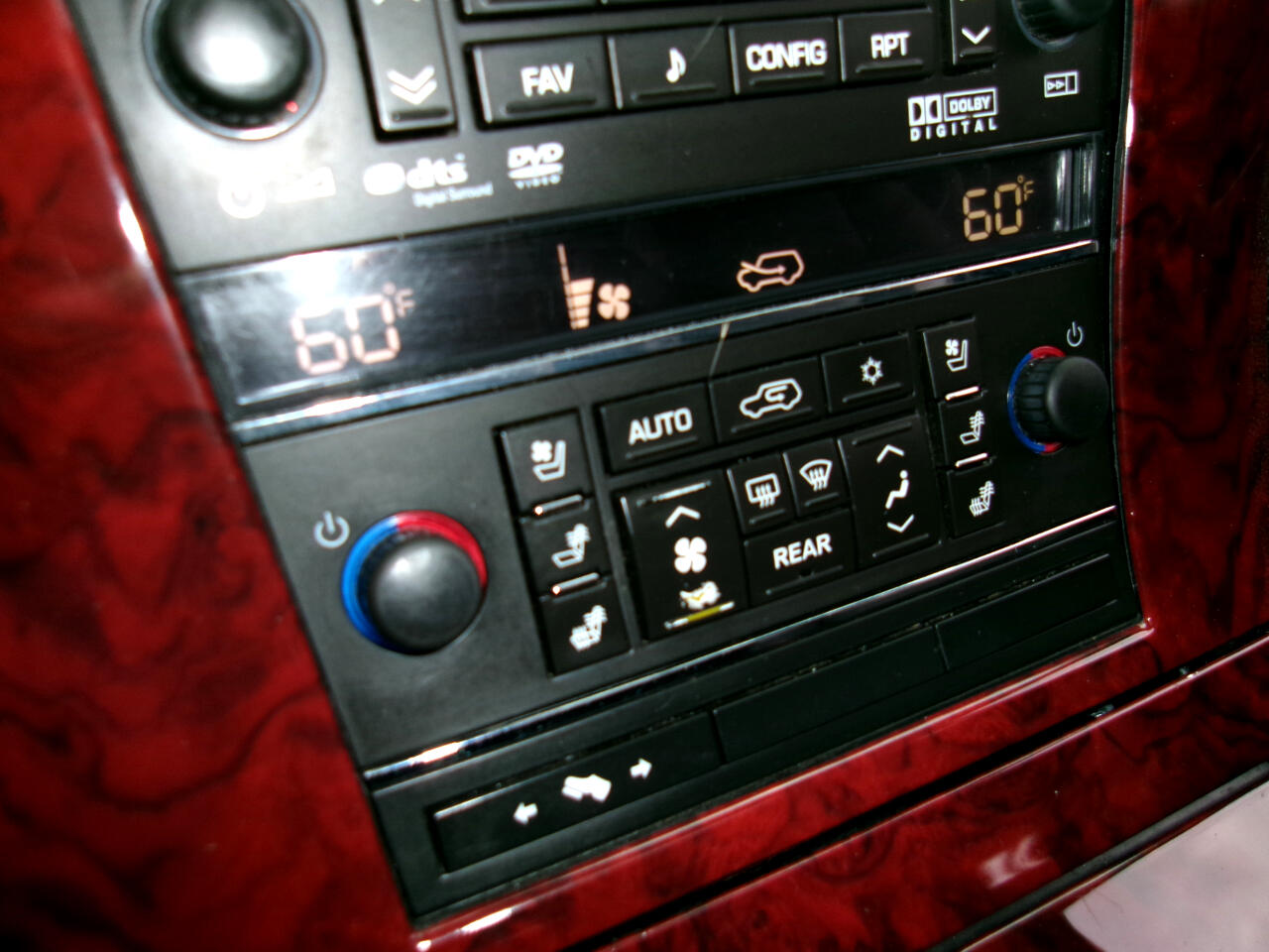 Cadillac Escalade Luxury AWD 2014