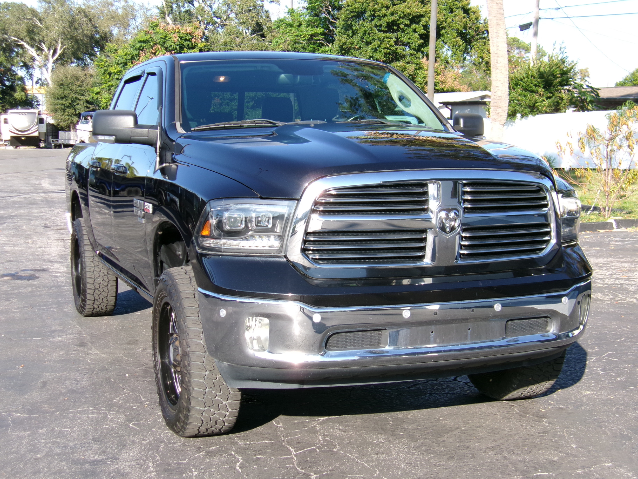 RAM 1500 Classic Big Horn 4x2 Crew Cab 5'7" Box 2019