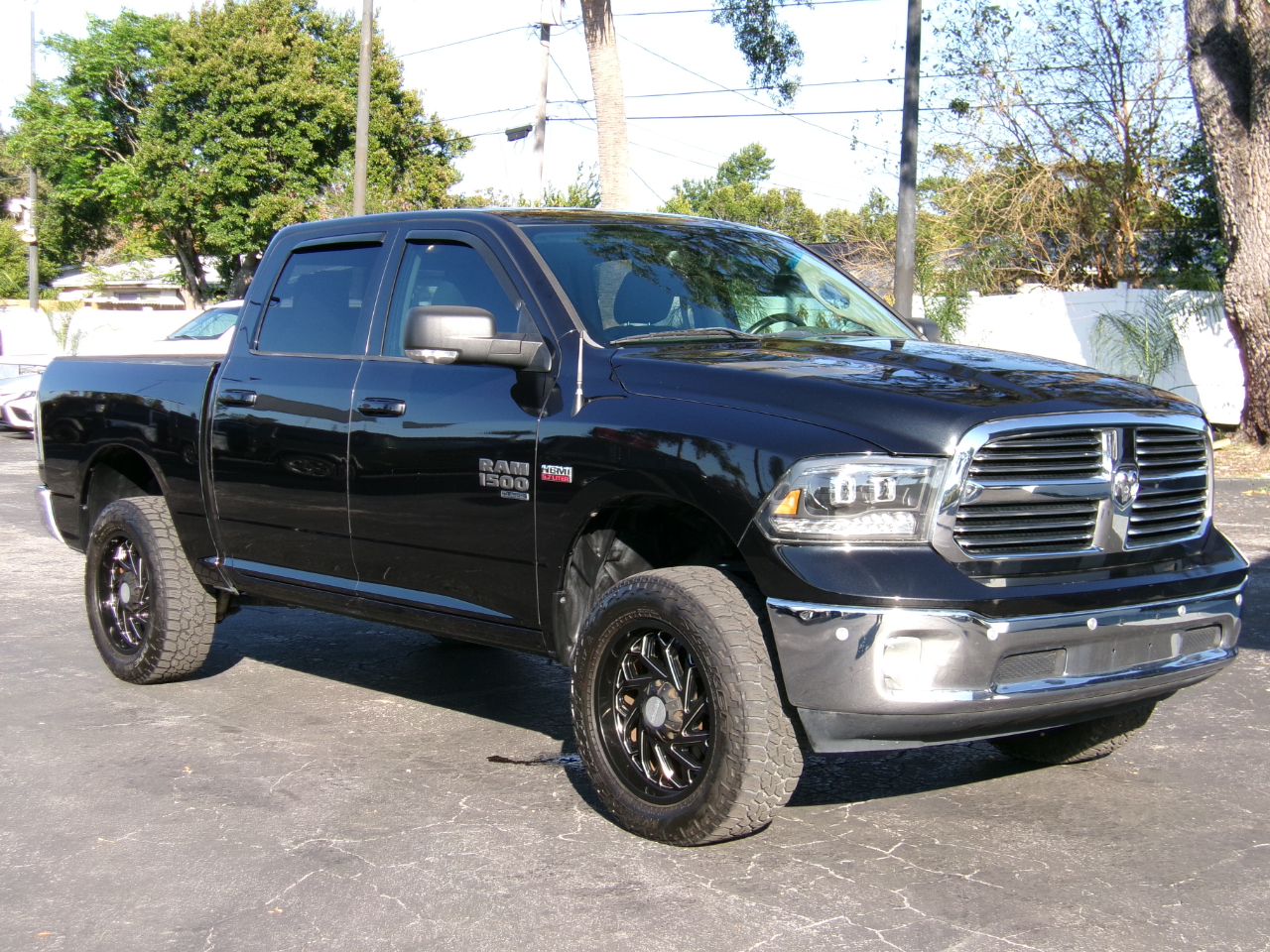 RAM 1500 Classic Big Horn 4x2 Crew Cab 5'7" Box 2019