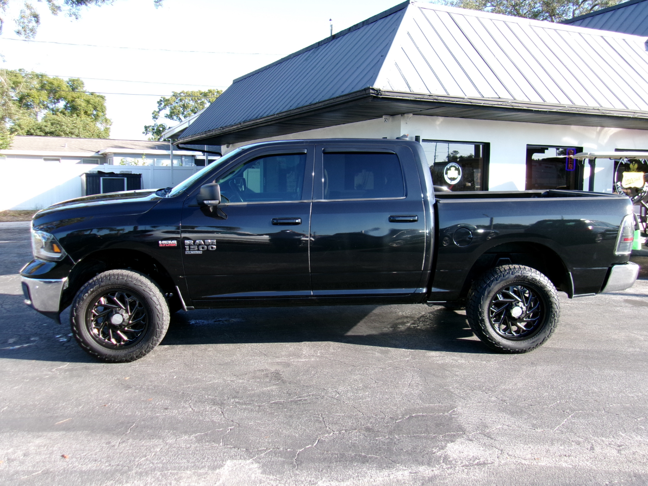 RAM 1500 Classic Big Horn 4x2 Crew Cab 5'7" Box 2019