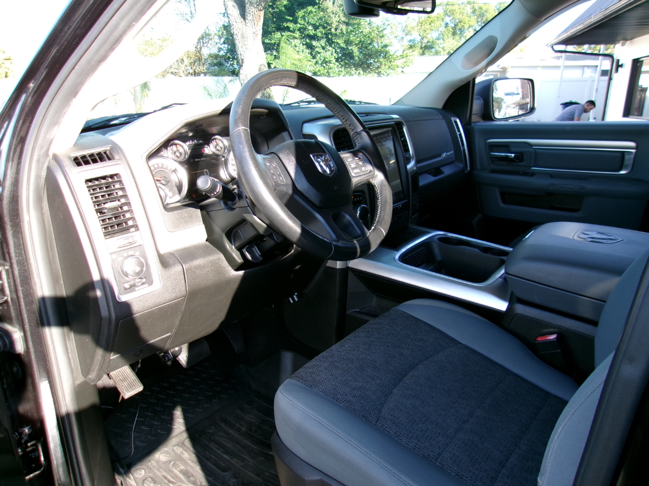 RAM 1500 Classic Big Horn 4x2 Crew Cab 5'7" Box 2019