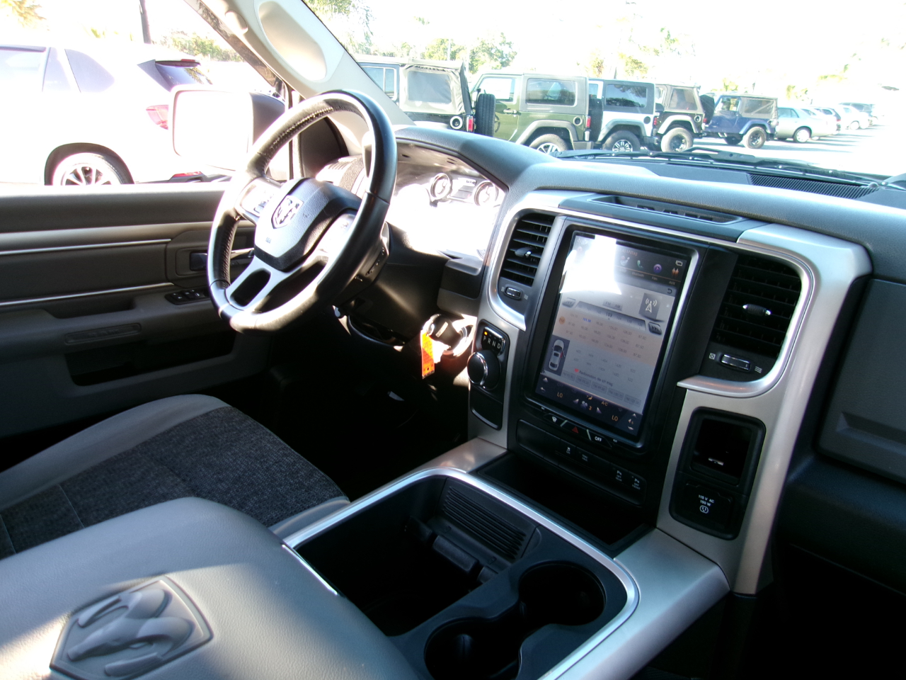 RAM 1500 Classic Big Horn 4x2 Crew Cab 5'7" Box 2019