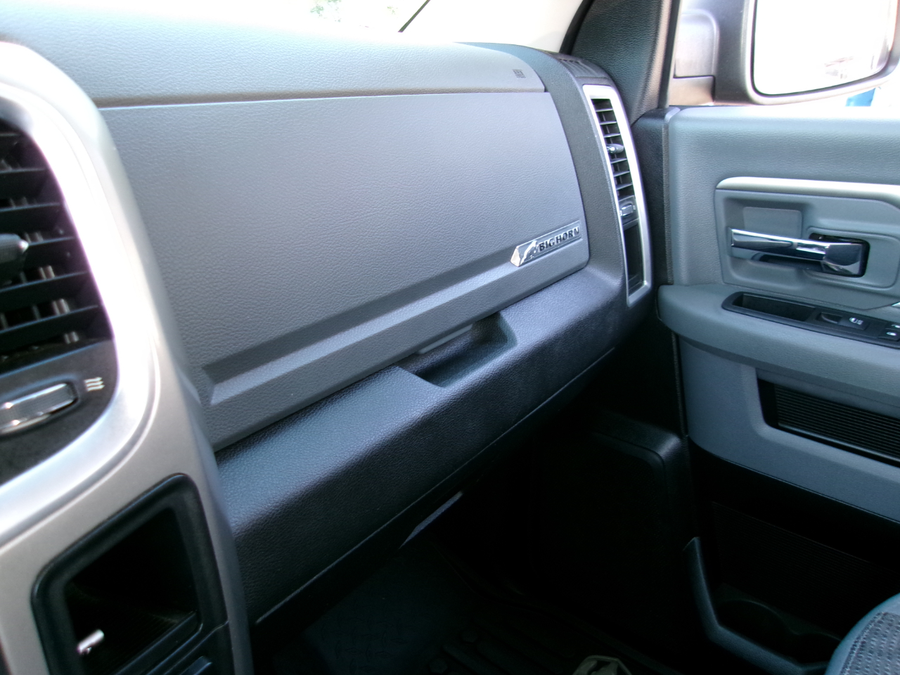 RAM 1500 Classic Big Horn 4x2 Crew Cab 5'7" Box 2019