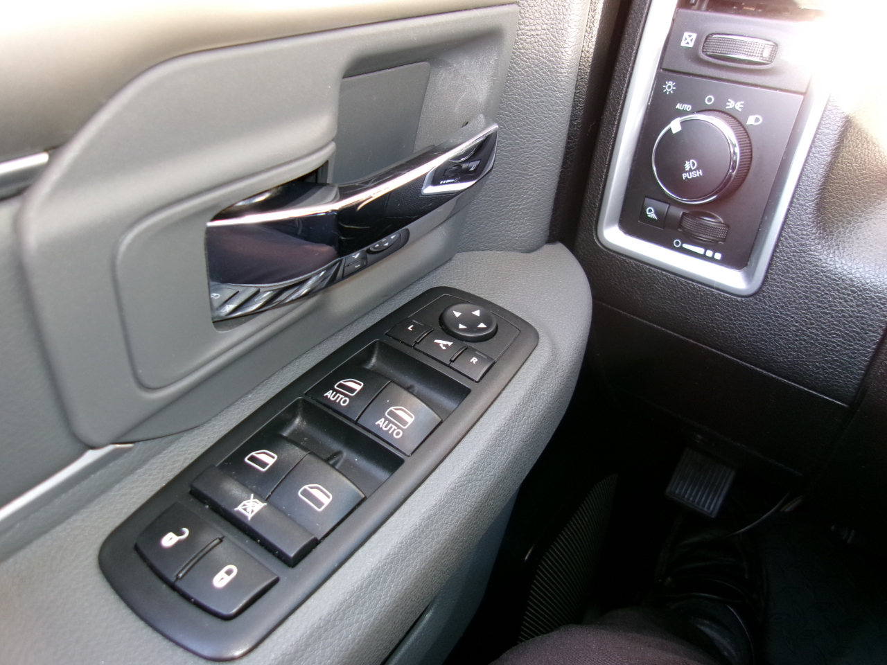 RAM 1500 Classic Big Horn 4x2 Crew Cab 5'7" Box 2019