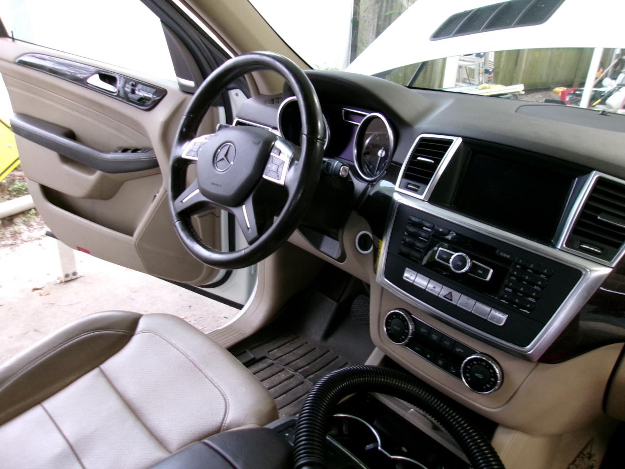 Mercedes-Benz M-Class ML350 4MATIC 2014