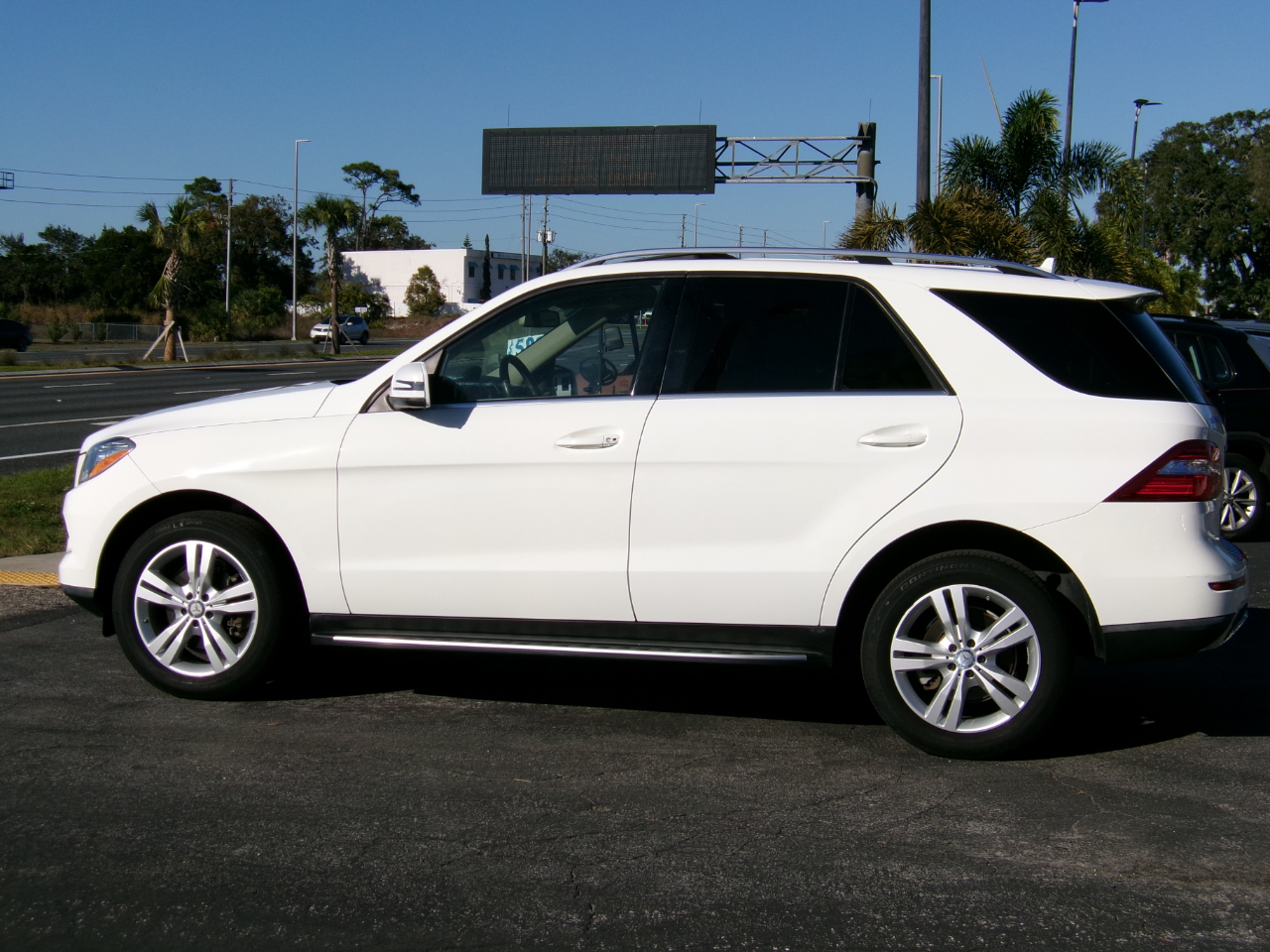 Mercedes-Benz M-Class ML350 4MATIC 2014
