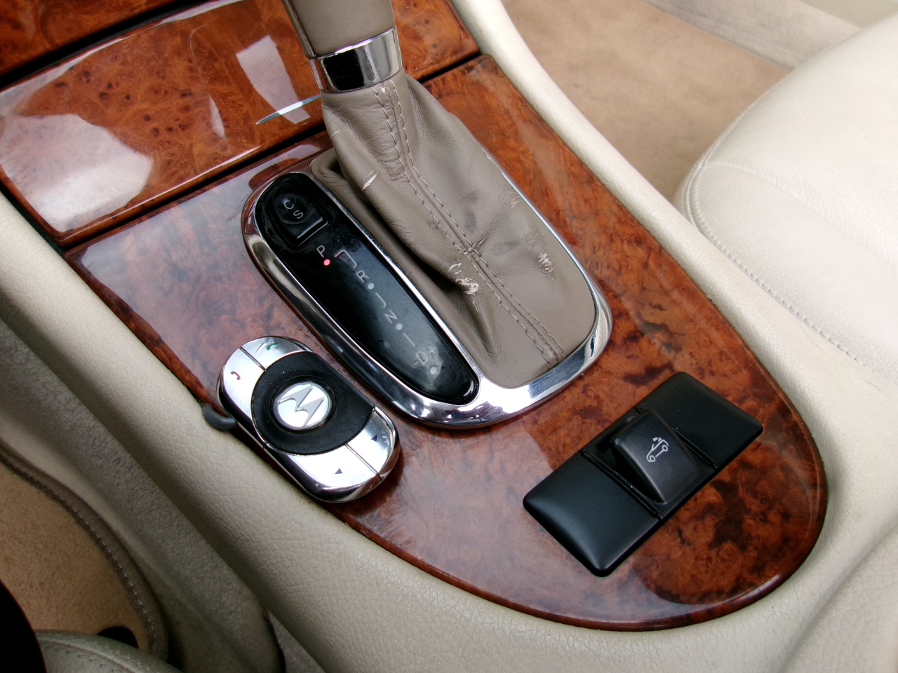 Mercedes-Benz CLK-Class CLK350 Cabriolet 2006