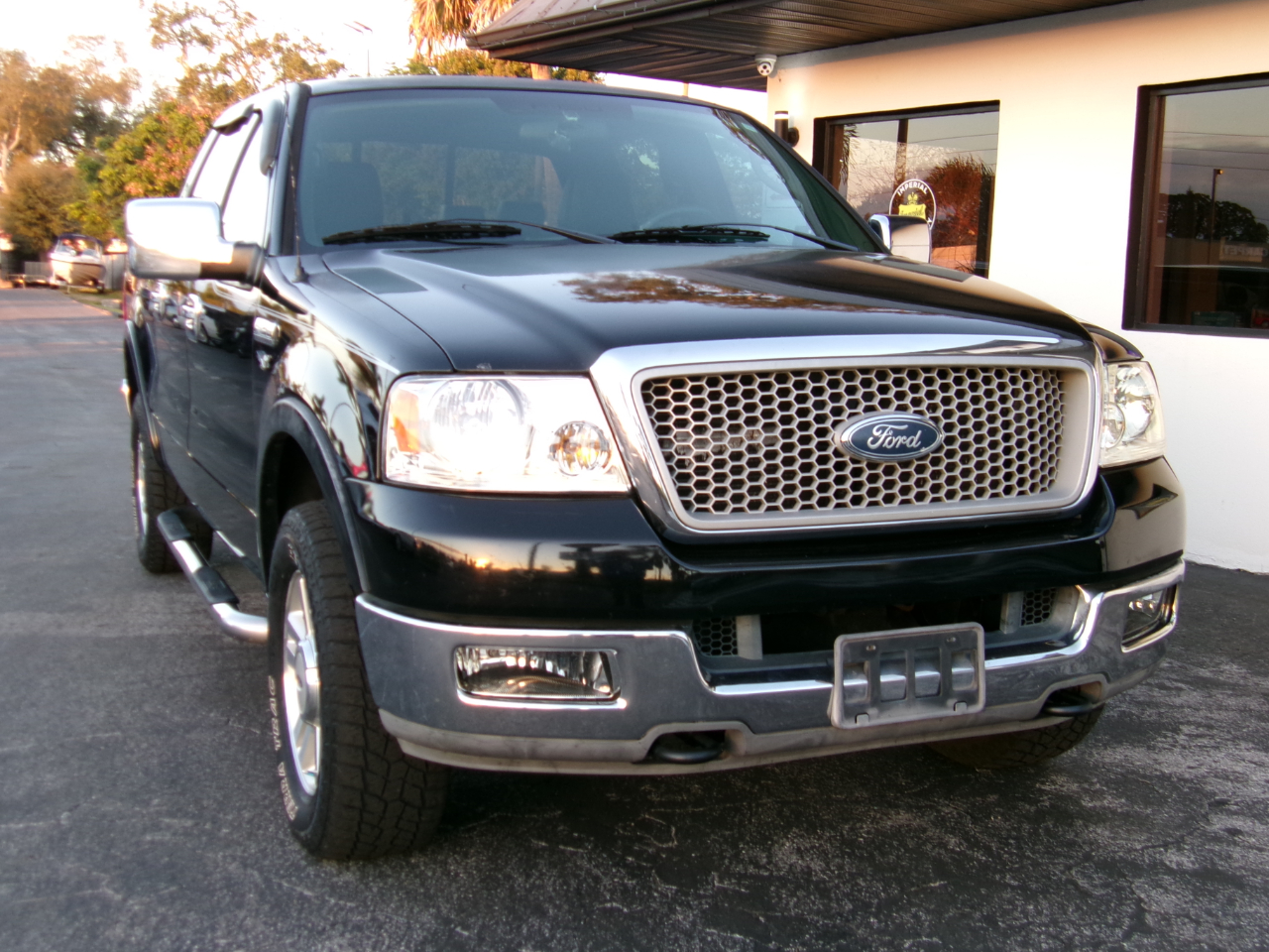 Ford F-150 Lariat SuperCrew 4WD 2004