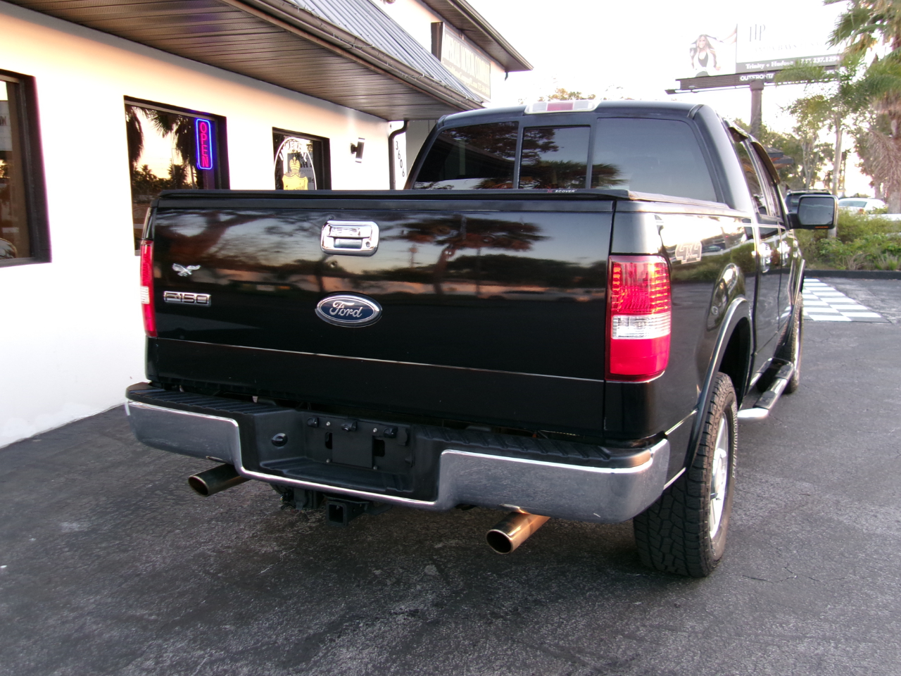 Ford F-150 Lariat SuperCrew 4WD 2004