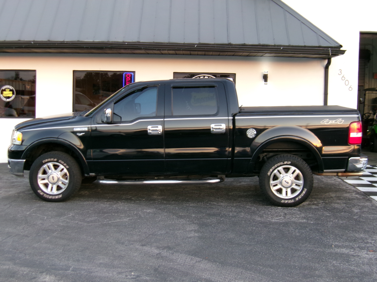 Ford F-150 Lariat SuperCrew 4WD 2004