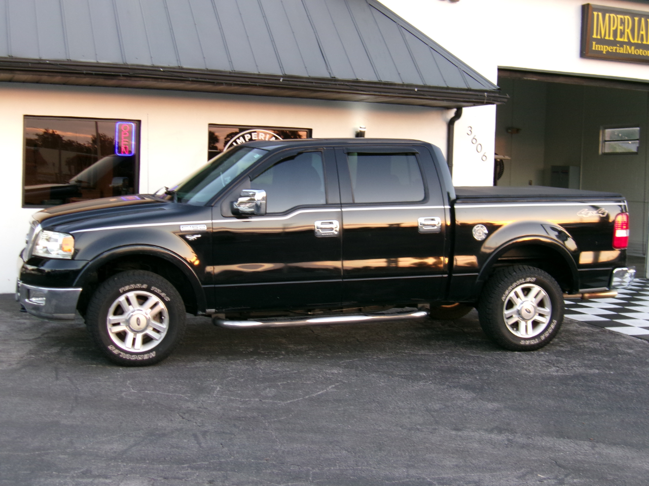 Ford F-150 Lariat SuperCrew 4WD 2004