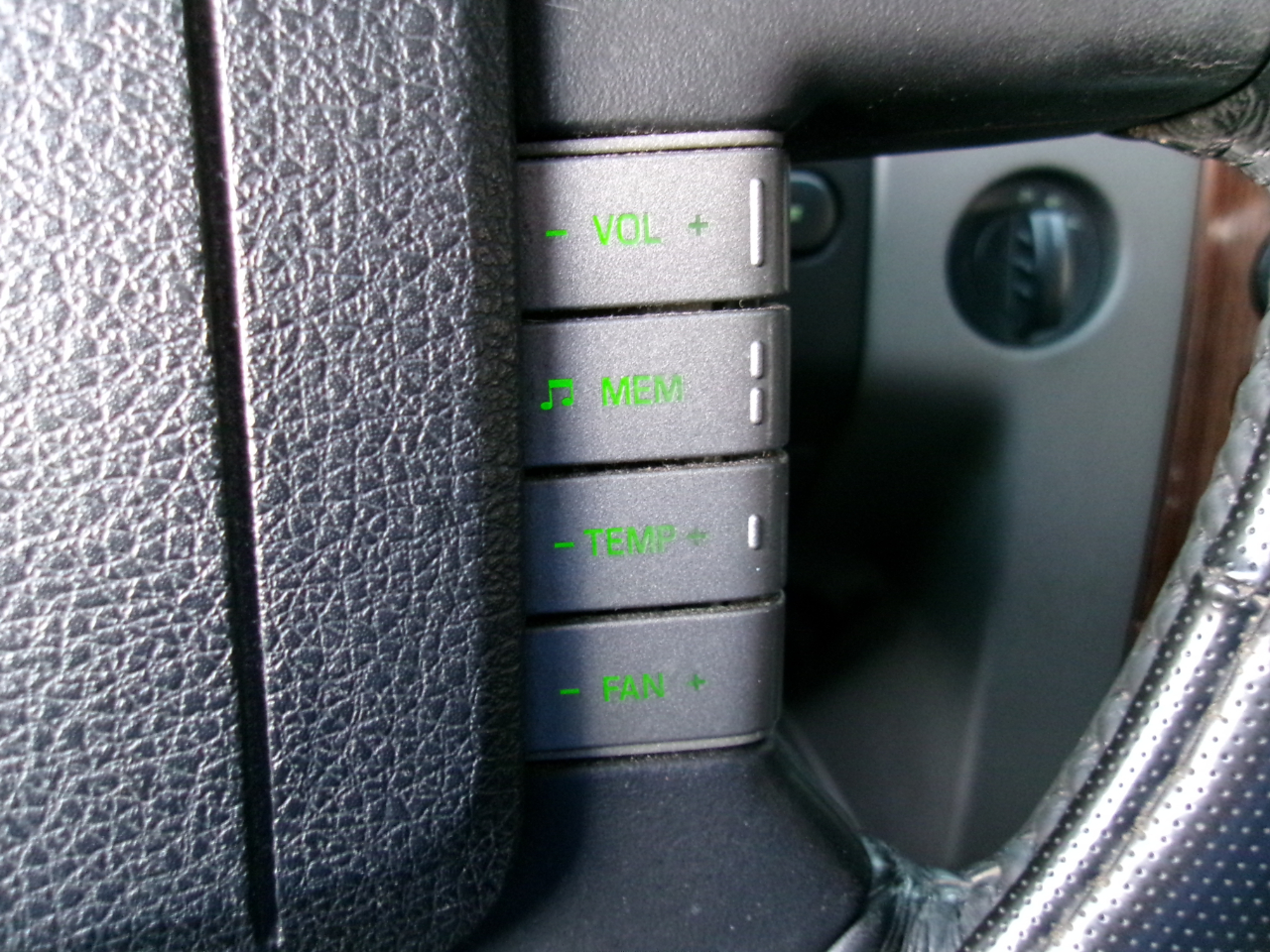 Ford F-150 Lariat SuperCrew 4WD 2004