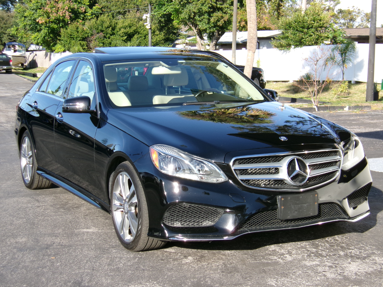 Mercedes-Benz E-Class E350 4MATIC Sedan 2014