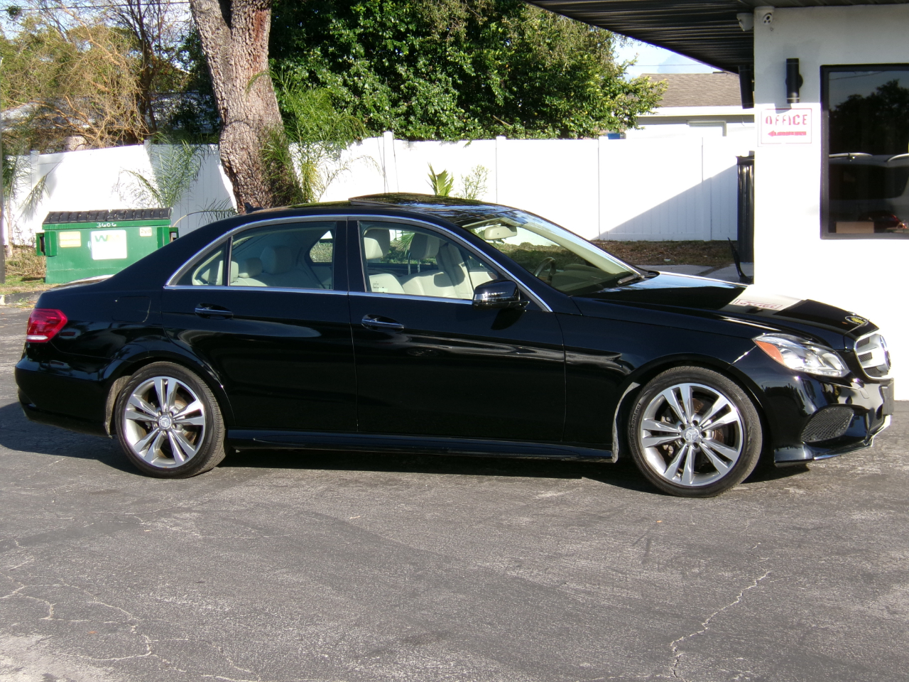 Mercedes-Benz E-Class E350 4MATIC Sedan 2014
