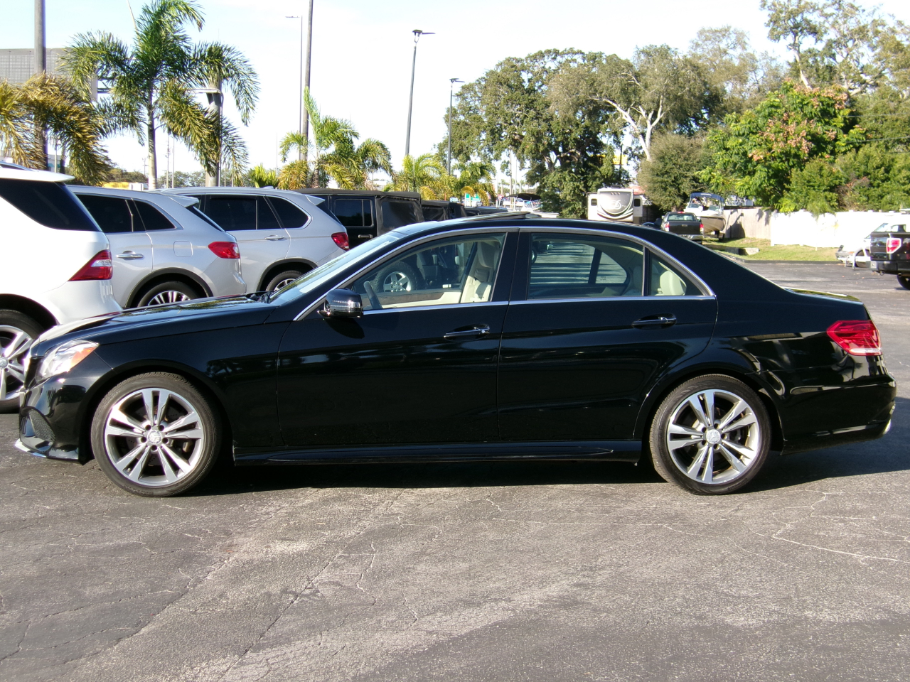 Mercedes-Benz E-Class E350 4MATIC Sedan 2014
