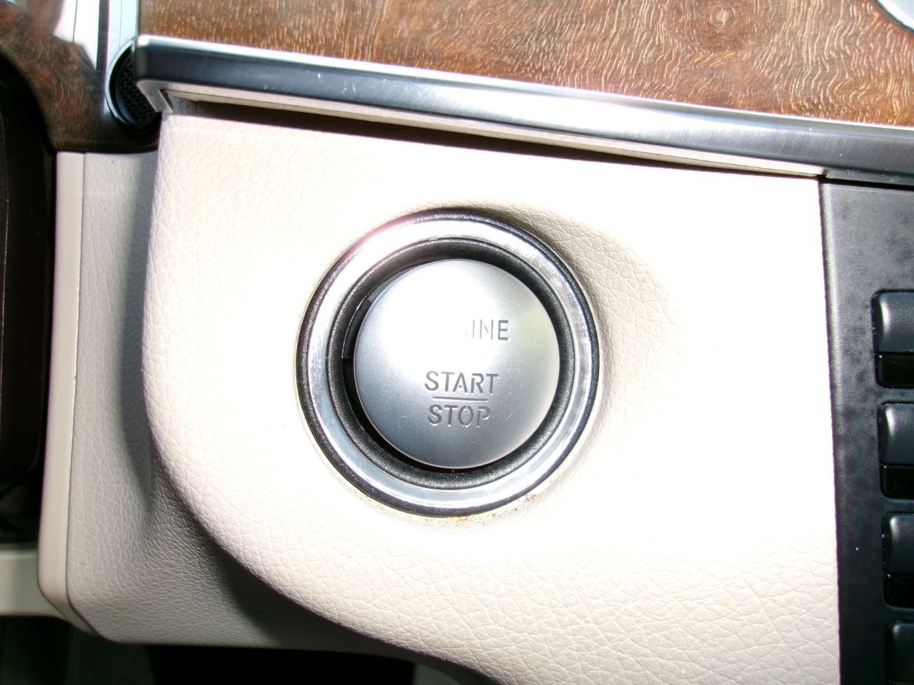 Mercedes-Benz E-Class E350 4MATIC Sedan 2014