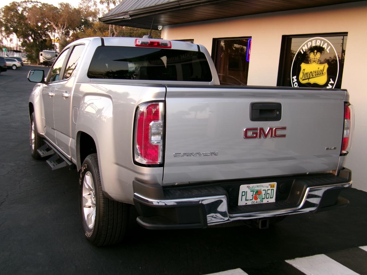 GMC Canyon SLE Crew Cab 2WD Long Box 2015
