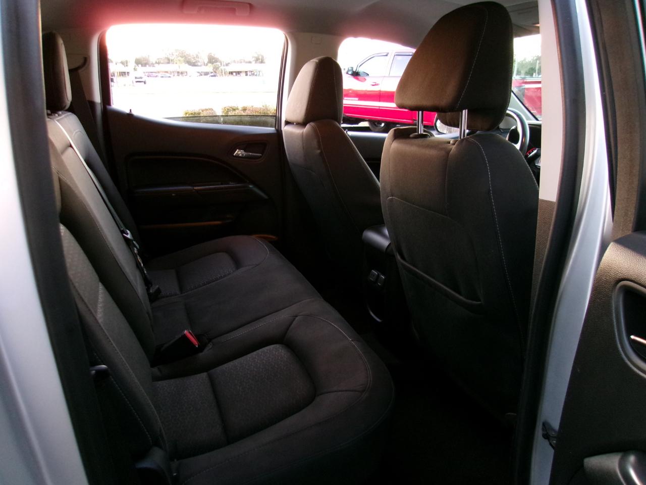 GMC Canyon SLE Crew Cab 2WD Long Box 2015