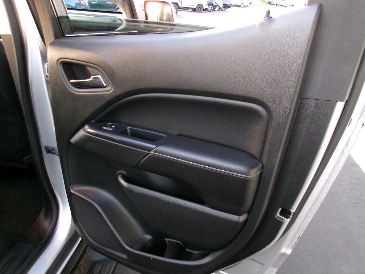 GMC Canyon SLE Crew Cab 2WD Long Box 2015