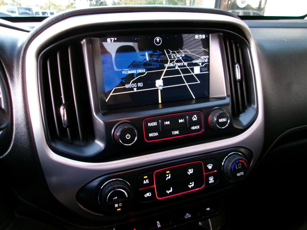 GMC Canyon SLE Crew Cab 2WD Long Box 2015