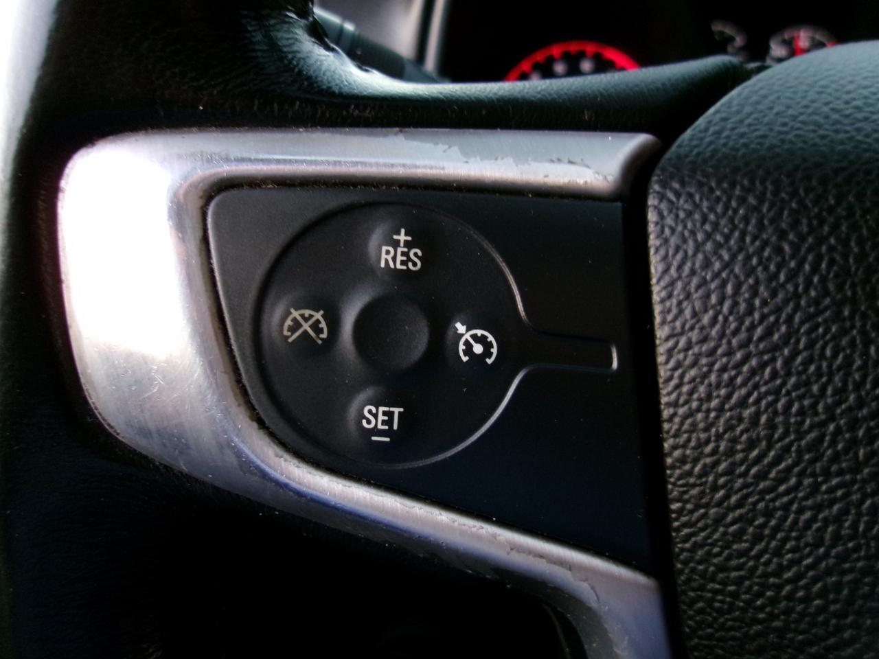 GMC Canyon SLE Crew Cab 2WD Long Box 2015