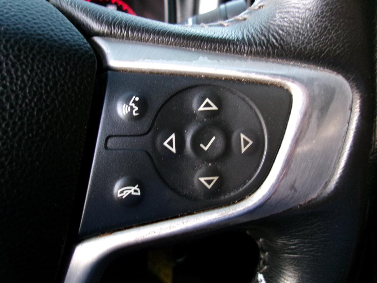 GMC Canyon SLE Crew Cab 2WD Long Box 2015