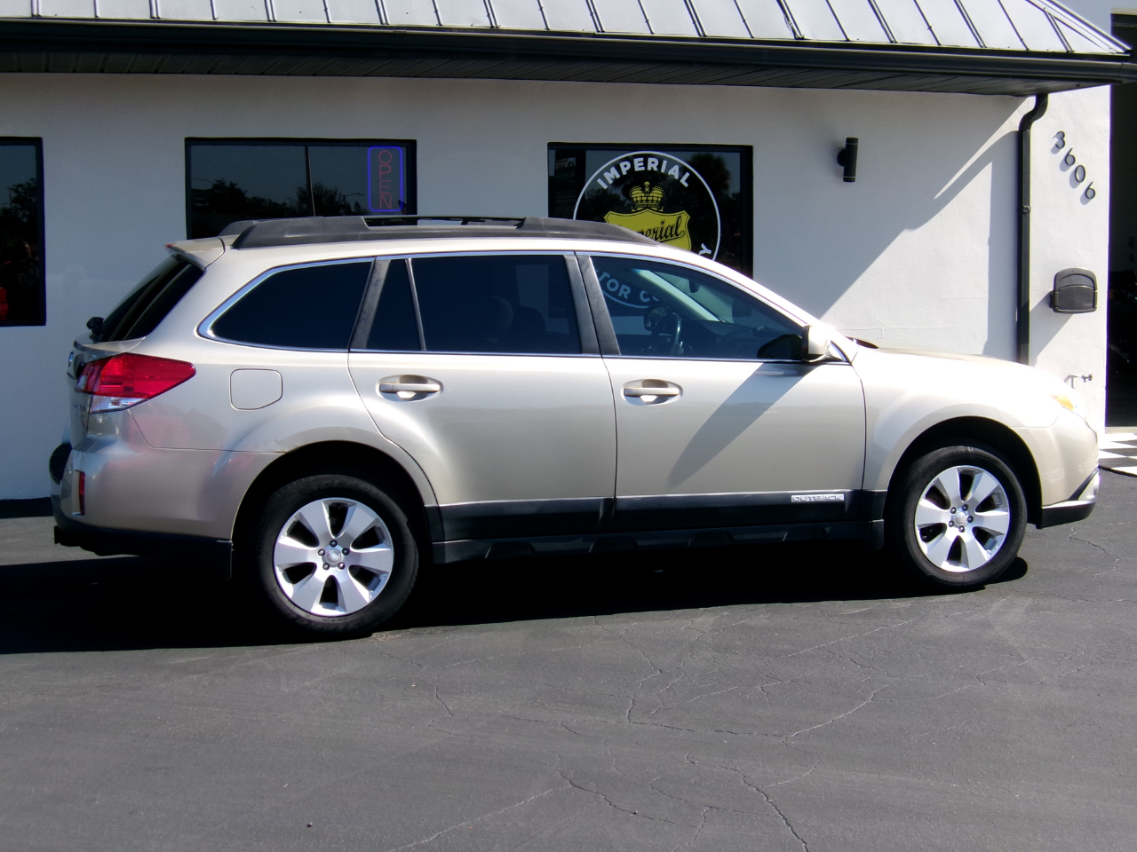 Subaru Outback 2.5i Premium 2010