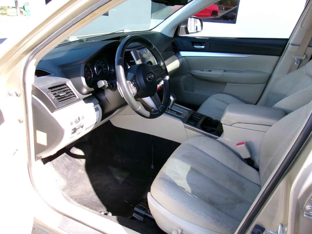 Subaru Outback 2.5i Premium 2010