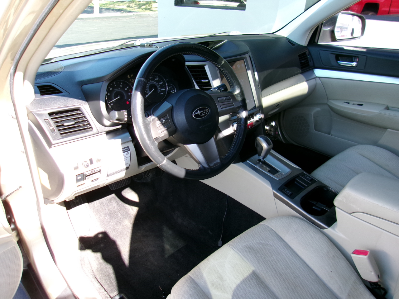 Subaru Outback 2.5i Premium 2010