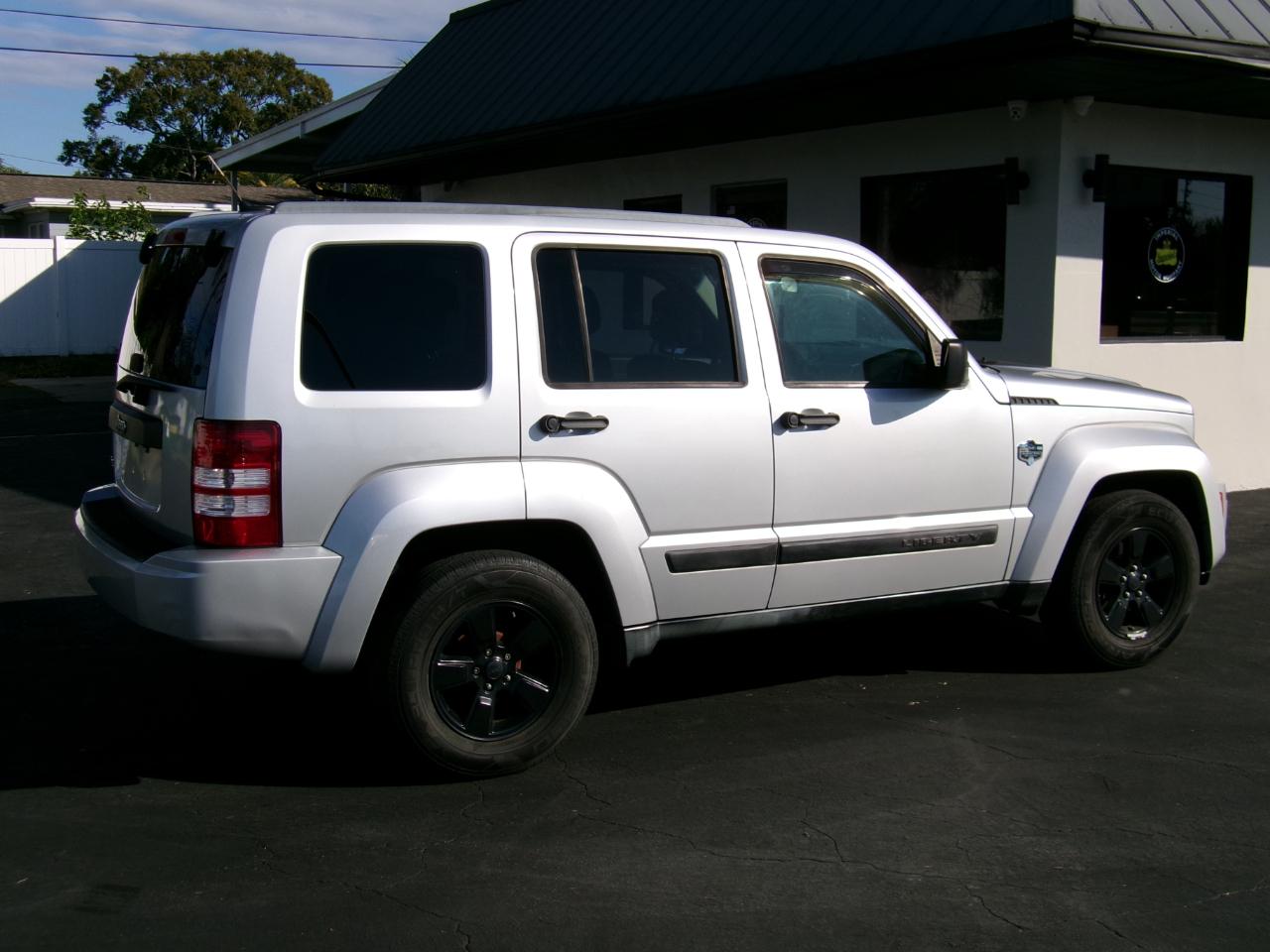 Jeep Liberty  2012