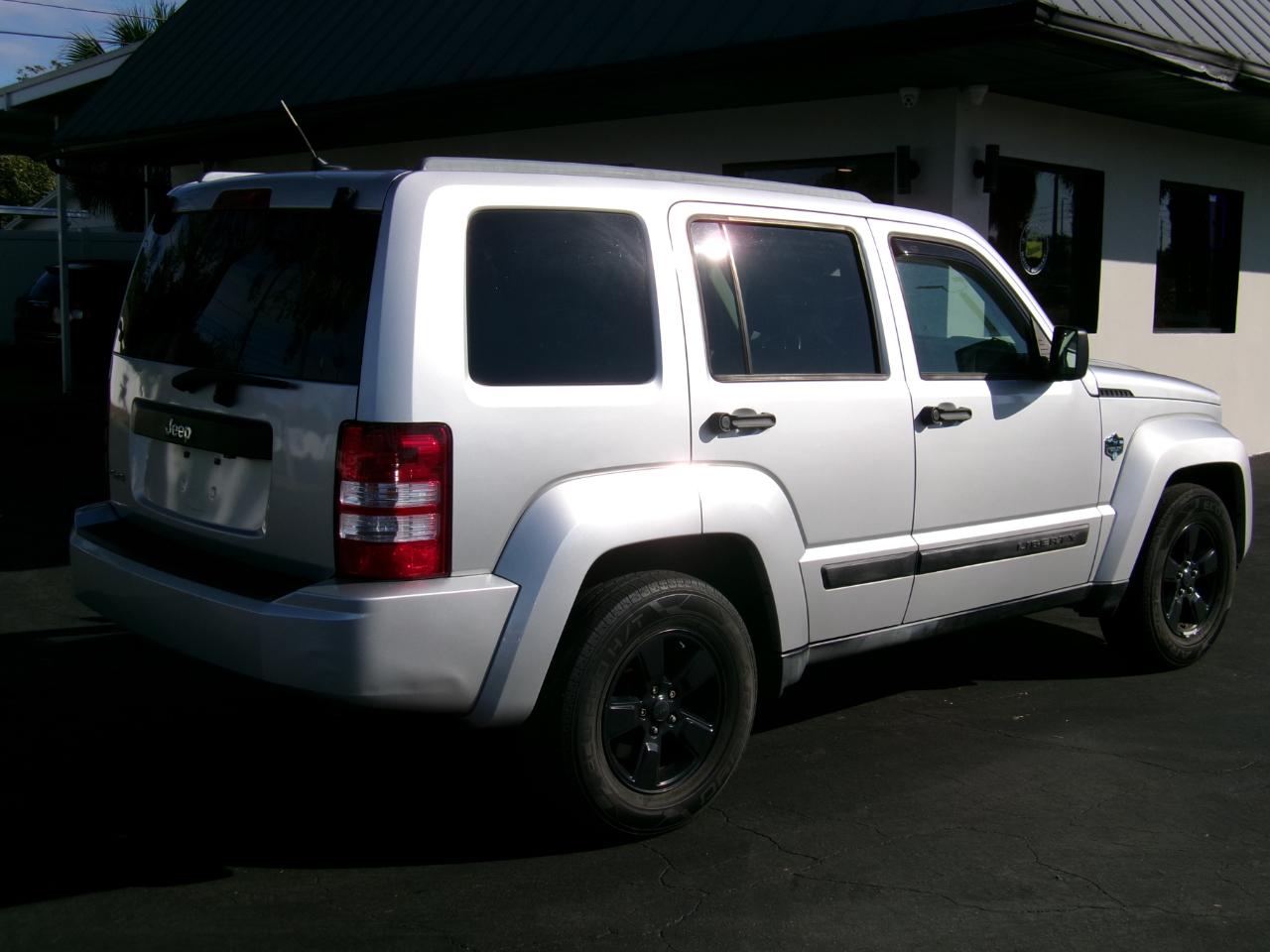 Jeep Liberty  2012