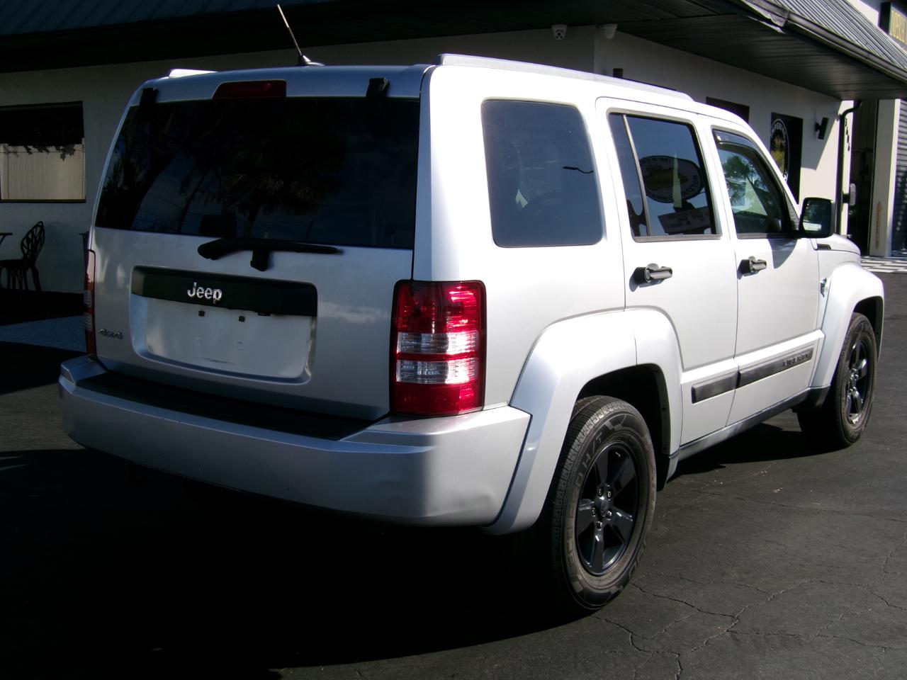 Jeep Liberty  2012