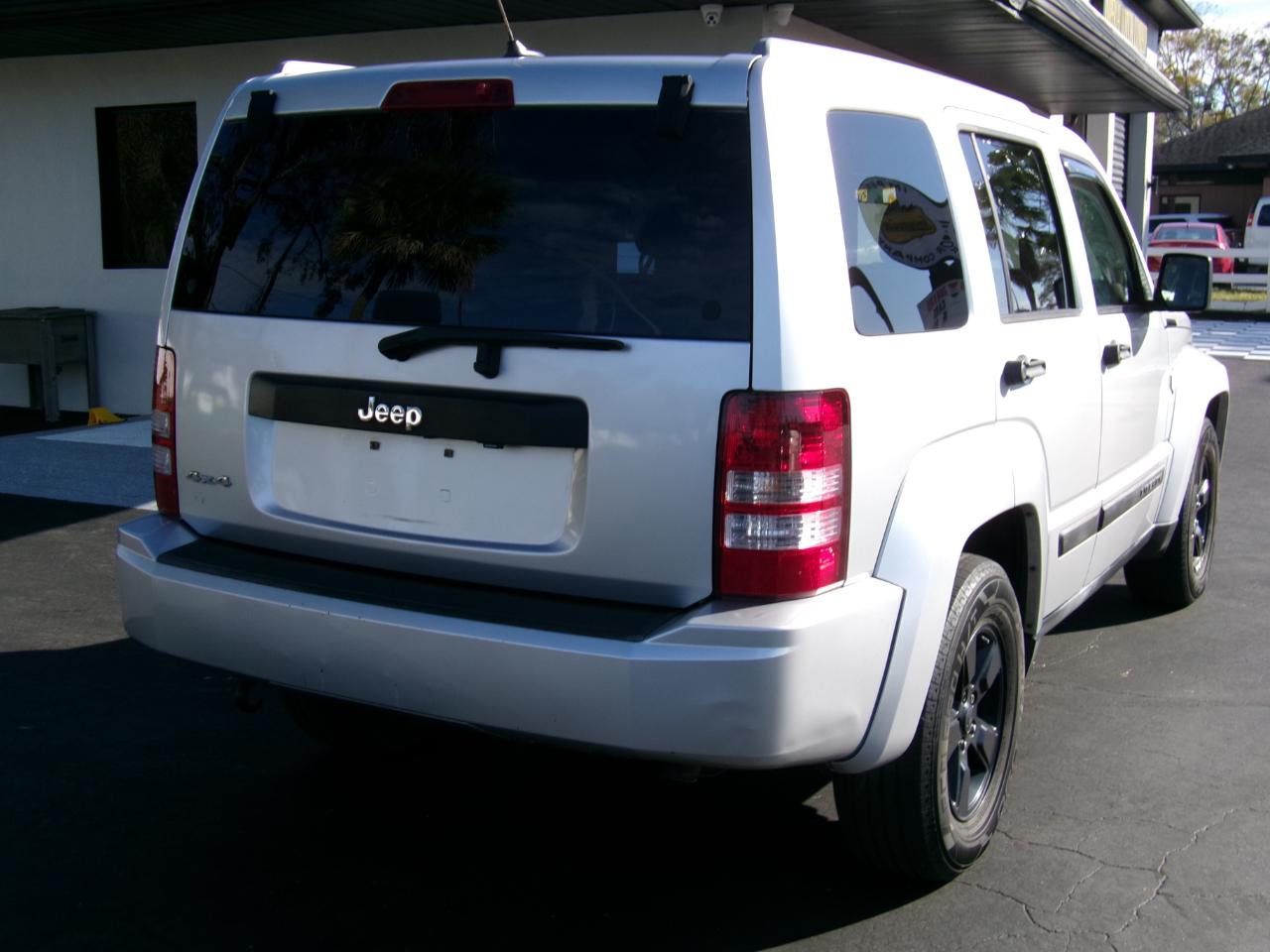 Jeep Liberty  2012