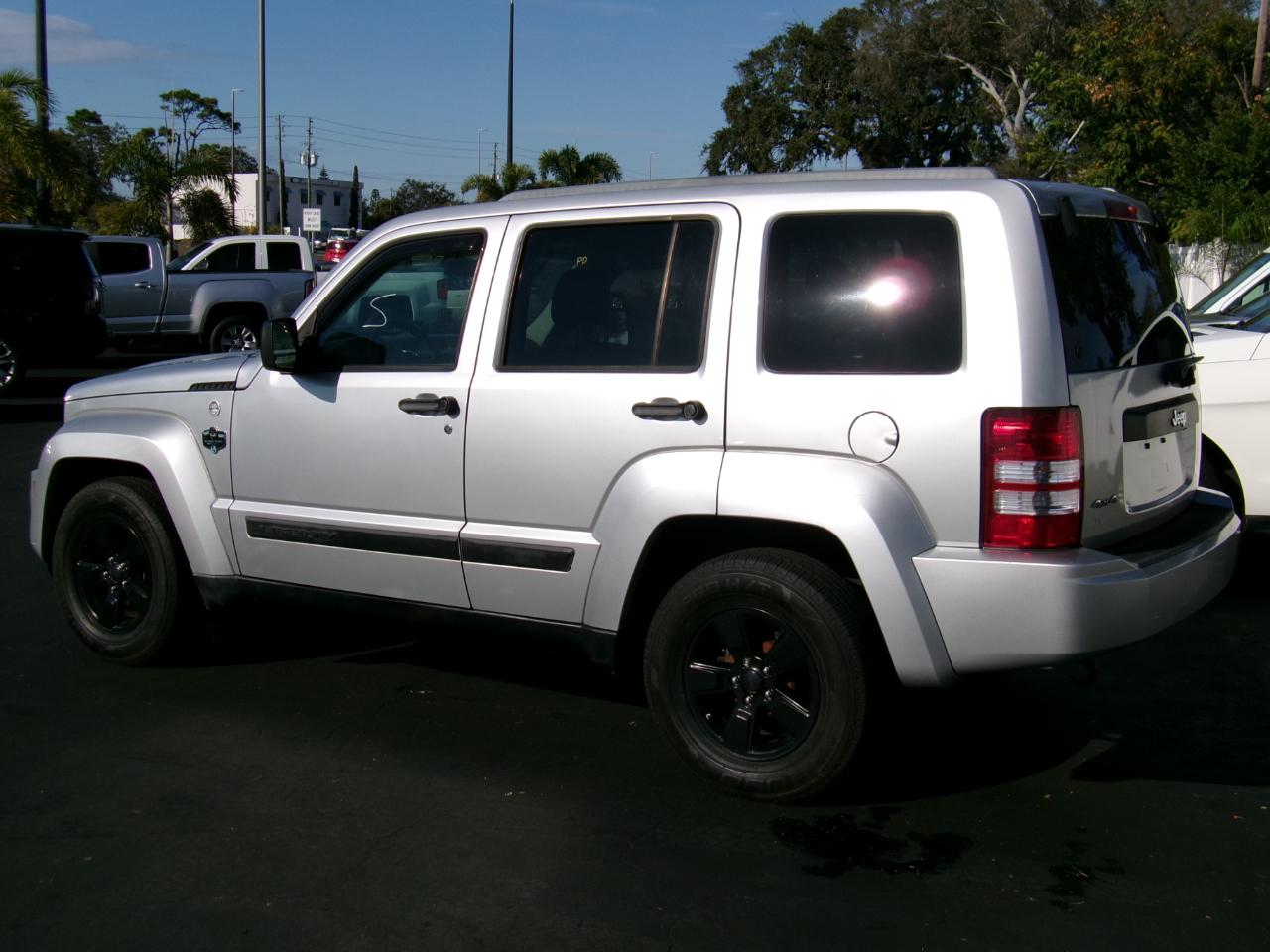 Jeep Liberty  2012