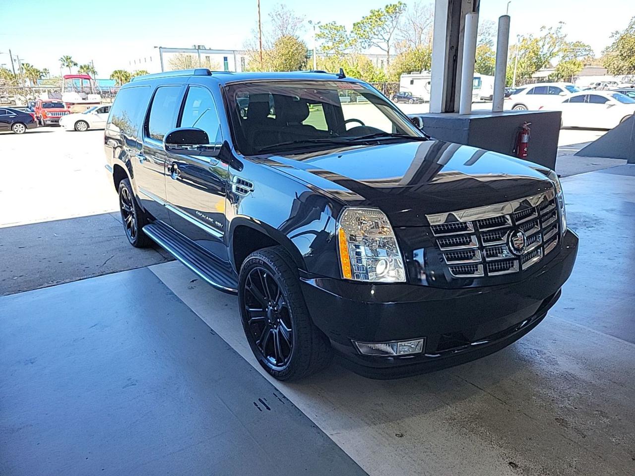 Cadillac Escalade ESV AWD Luxury 2012