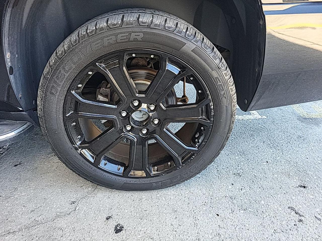 Cadillac Escalade ESV AWD Luxury 2012