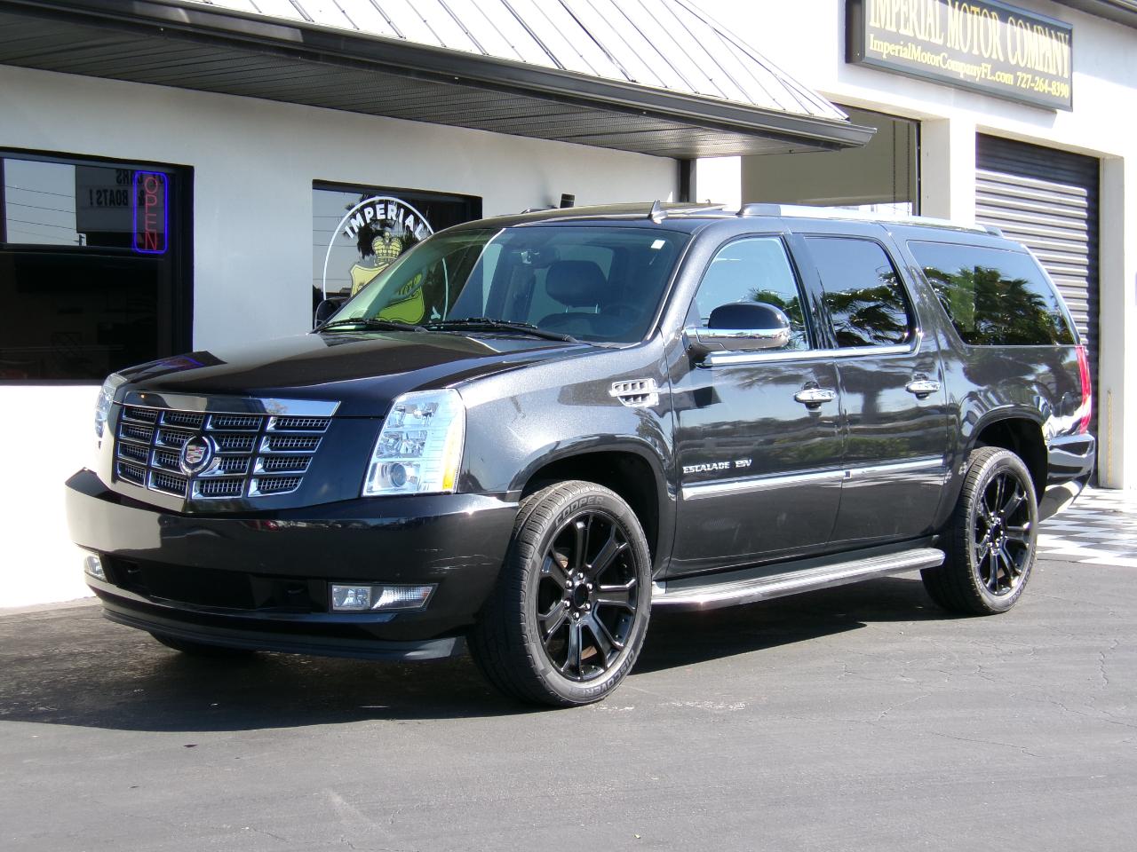 Cadillac Escalade ESV AWD Luxury 2012