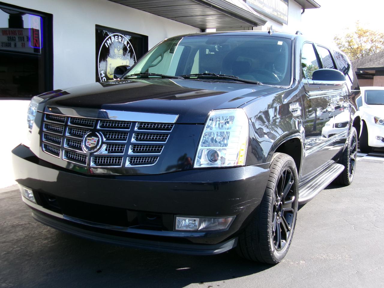 Cadillac Escalade ESV AWD Luxury 2012